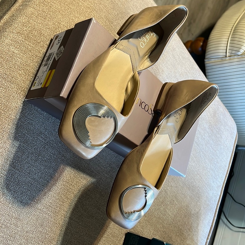 FrancoSarto, tan leather slip on, very stylish. New, never worn
